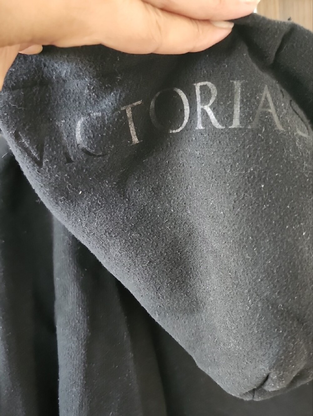 Victoria's Secret Black V‑Neck Cropped Hoodie - Picture 4 of 10